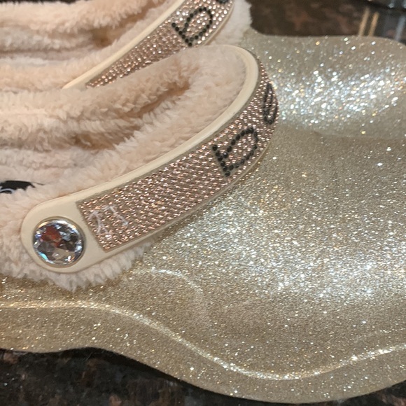 BeBe - Picture 4 of 4